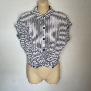 HOLLISTER Women's Cropped Front Tie Shirt Sz Small White/Gray Striped Button Up